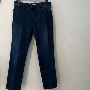 Chico's So Slimming Dark Indigo woman’s Jeans
Sz 12
Chicos Sz 2 short